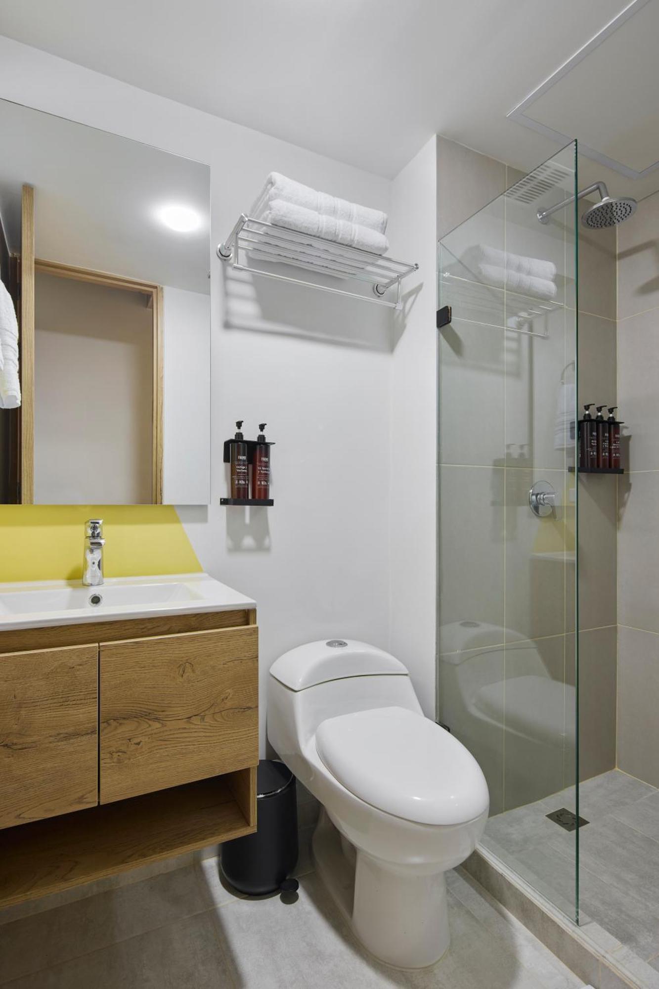 30 Living Suites Medellin Ngoại thất bức ảnh
